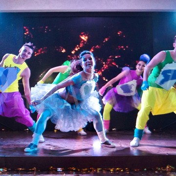 Танцующие холсты в Одессе